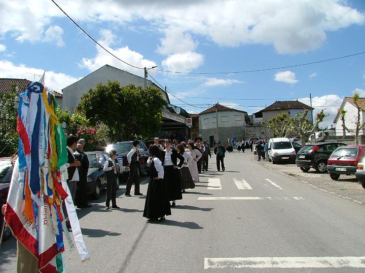 Segundo Festival de Folclore em SANTA VALHA 2003...JPG